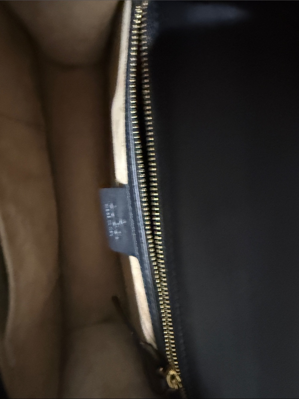 EUC Gucci Black Leather Shoulder Bag with Green Panel & Red-Blue Striped Strap - Picture 7 of 7